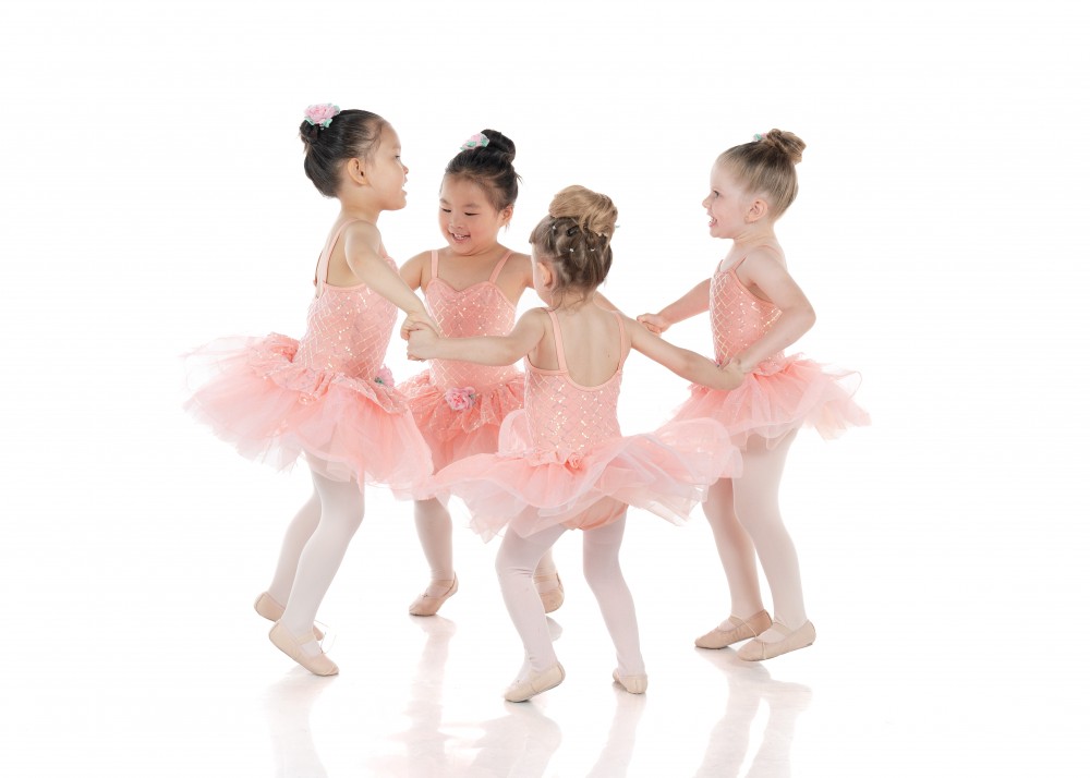 Dance and tumble classes for preschool aged children ages 2½ - 4½